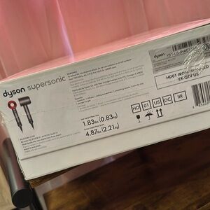 Dyson Supersonic Hair dryer Limited Edition RED